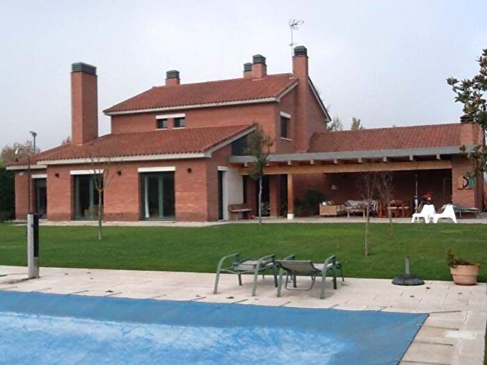 Casa en venta de 5 habitaciones: Castilla y León, Valladolid