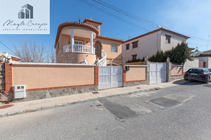 Urbanizaciones, Alhendín: Casa en venta de 4 habitaciones