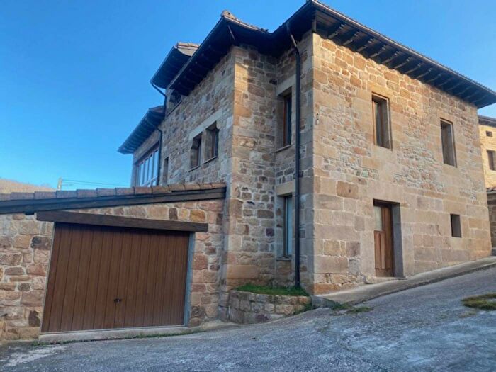 Casa en venta de 5 habitaciones, Cantabria, Cantabria