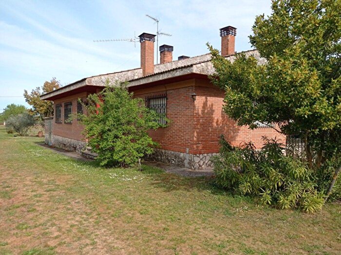 Casa en venta de 5 habitaciones en Castilla y León, Valladolid
