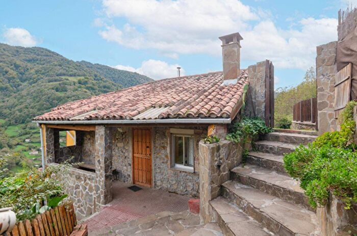Casa en venta de 3 habitaciones en Principado de Asturias, Asturias