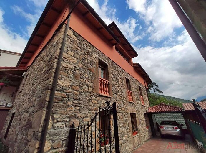 Casa de 6 habitaciones en venta en Morcín, Principado de Asturias