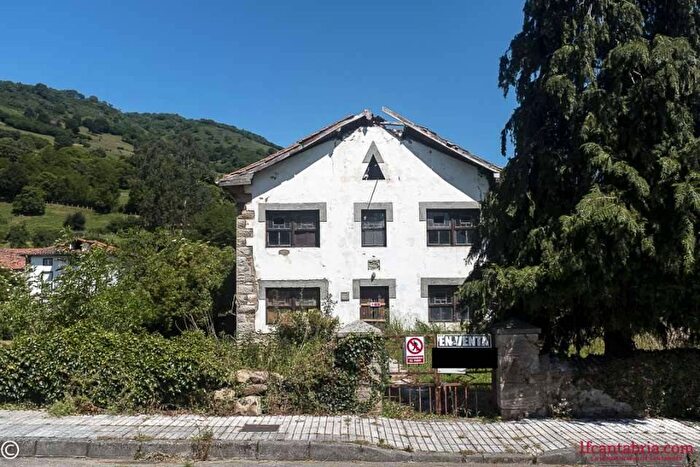 Casa en venta de 3 habitaciones: Cantabria, Cantabria