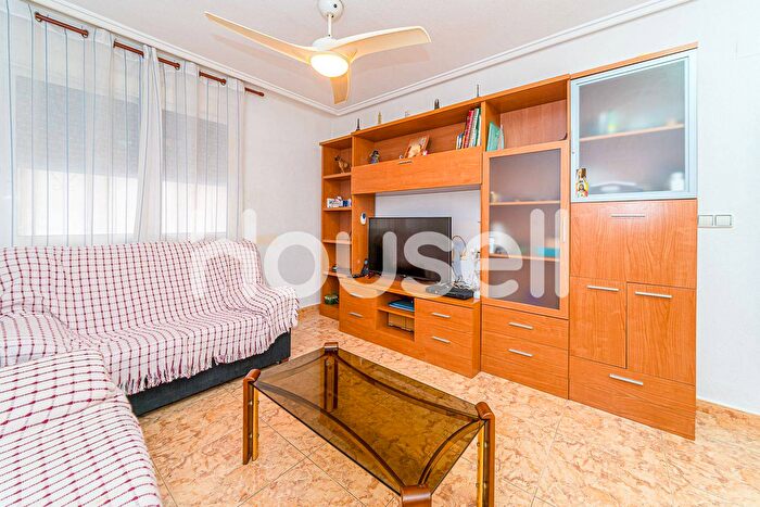 Piso de 3 habitaciones en venta en Torrevieja, Comunitat Valenciana