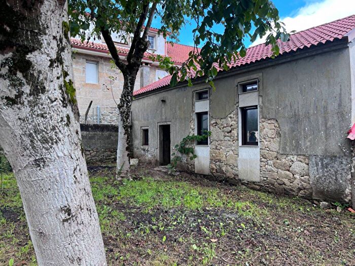 Galicia, Pontevedra: Casa en venta de 2 habitaciones