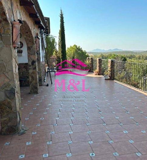 Casa en venta de 4 habitaciones en Extremadura, Badajoz