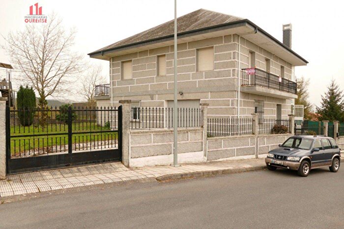Casa en venta de 5 habitaciones en Galicia, Ourense