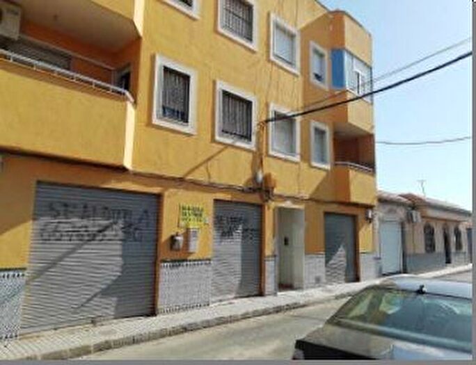 Piso de 3 habitaciones en venta en San Isidro Campohermoso, Níjar