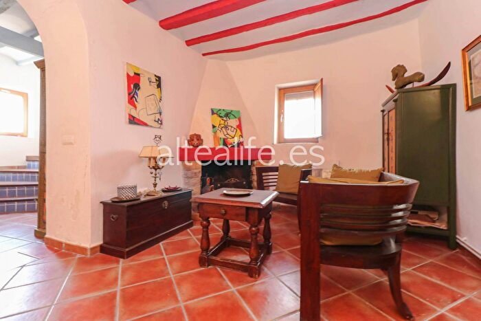 Casas en venta y pisos alquiler - 2