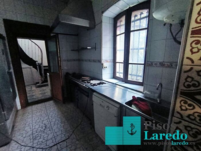 Casas en venta y pisos alquiler - 3