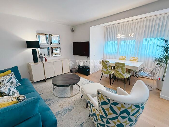 Piso en venta de 3 habitaciones en Carabanchel, Vista Alegre