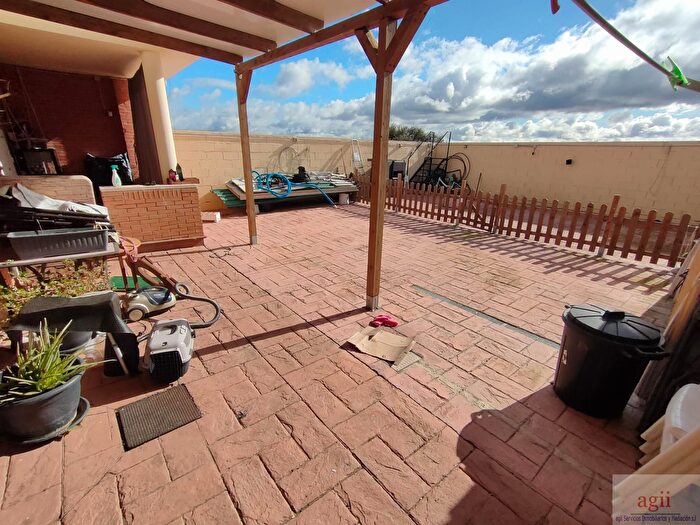 Casa en venta de 3 habitaciones en Pioz, Guadalajara