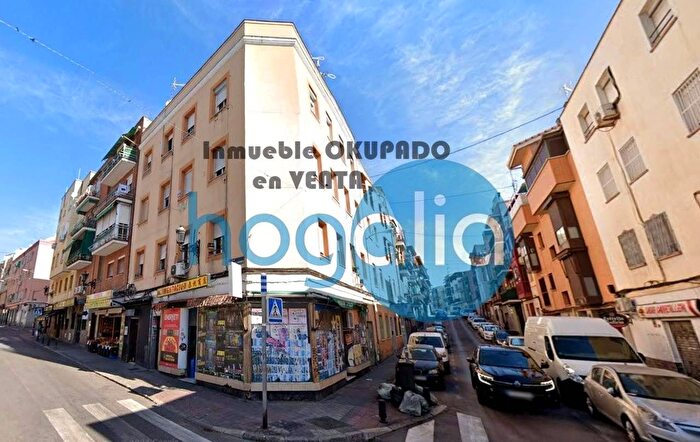 Casas en venta y pisos alquiler - 3