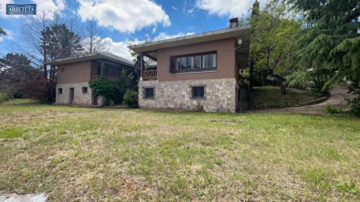 Casa de 5 habitaciones en venta en Castilla La Mancha, Guadalajara