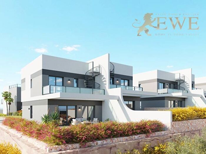 Casa en venta de 4 habitaciones en Comunitat Valenciana, Alicante