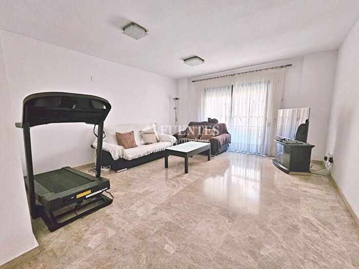 Piso de 3 habitaciones en venta en Centro, Mercado