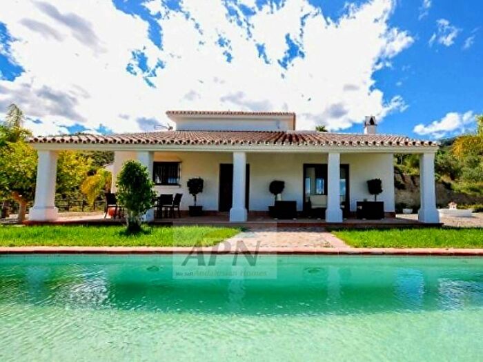 Casa en venta de 4 habitaciones: Andalucía, Málaga
