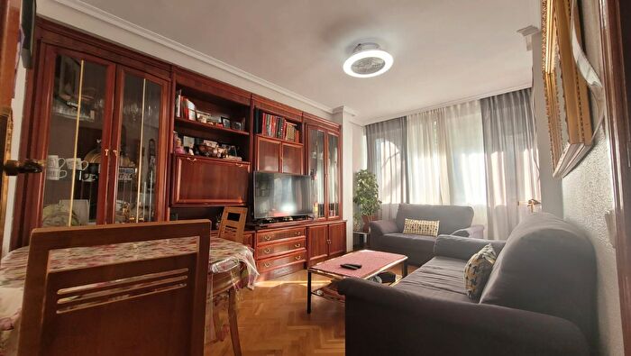 Piso en venta de 2 habitaciones: Villaverde, Los Rosales