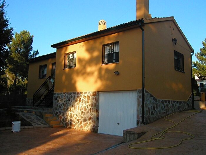 Casa en venta de 4 habitaciones, Marugán, Segovia