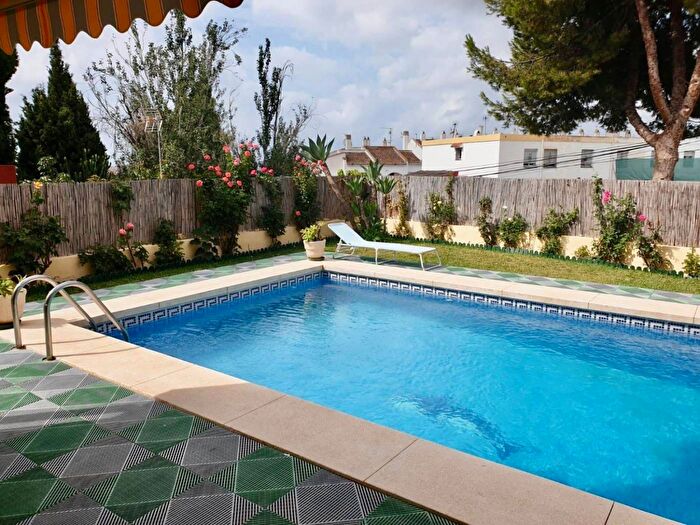 Casa de 4 habitaciones en venta en Andalucía, Málaga