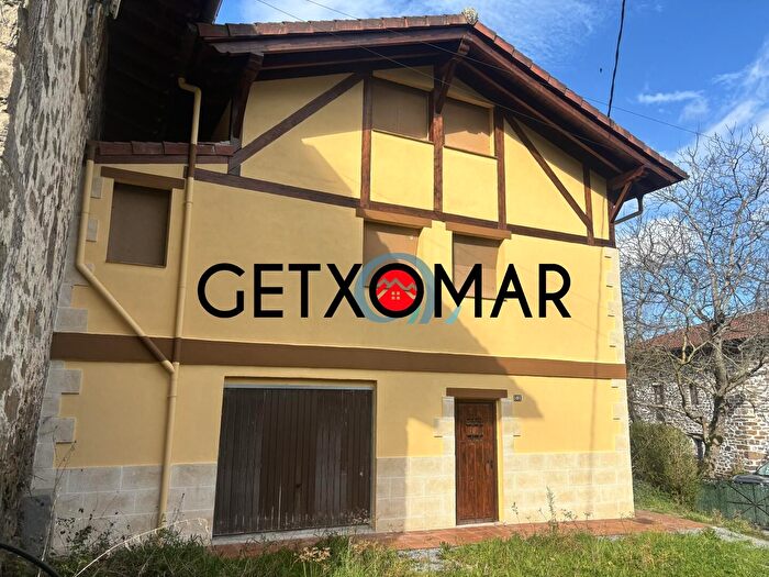 Casa en venta de 3 habitaciones, Zeanuri, Bizkaia