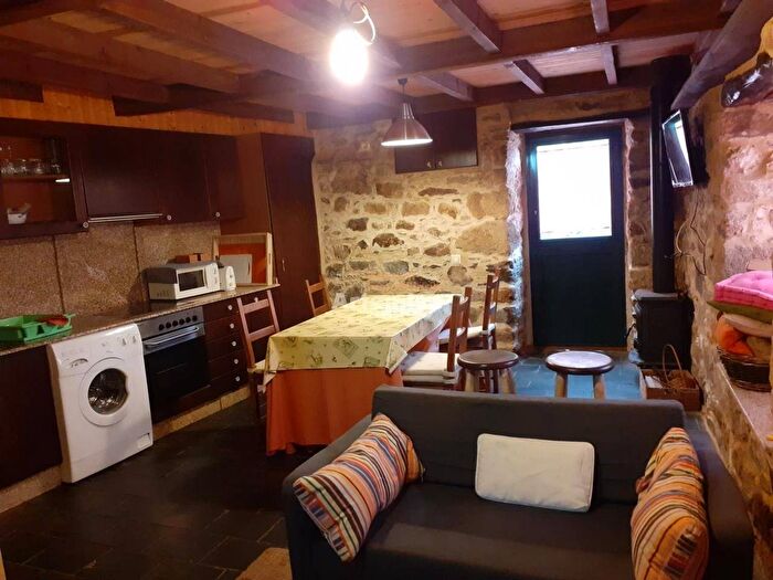 Casa en venta de 2 habitaciones en Galicia, A Coruña