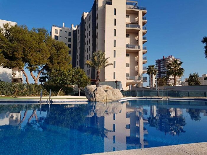 Piso de 2 habitaciones en venta en Comunitat Valenciana, Alicante