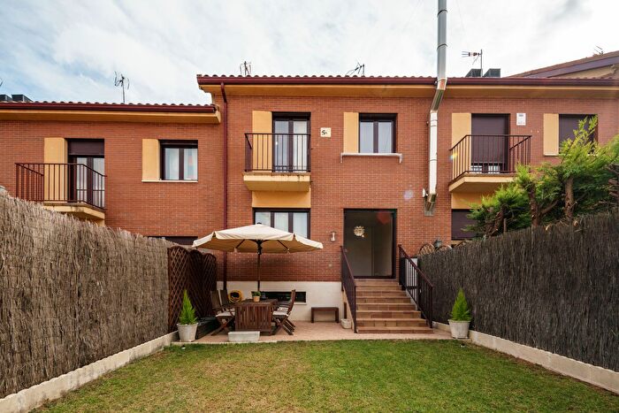Casa en venta de 4 habitaciones, Zaratán, Valladolid