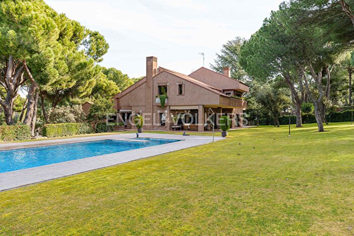 Casa de 6 habitaciones en venta en Pueblo, Pozuelo de Alarcón