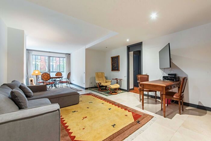 Piso en venta de 2 habitaciones en Barrio de Salamanca, Recoletos