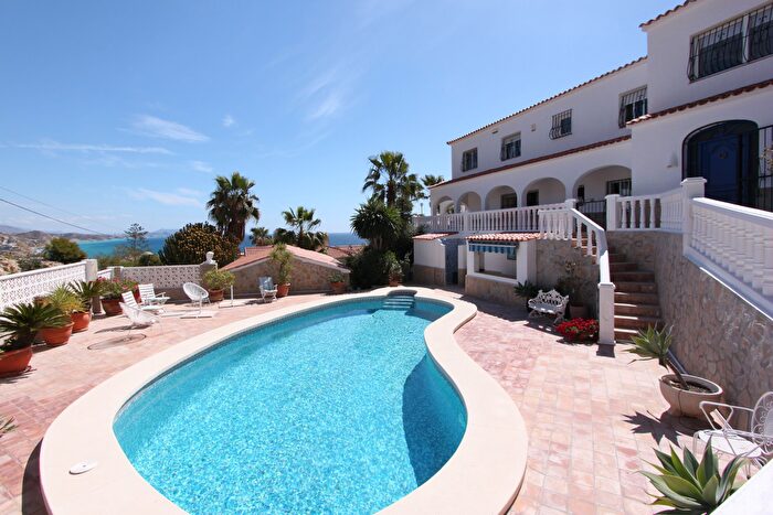 Casa en venta de 5 habitaciones: Pueblo Acantilado Lanuza, El Campello