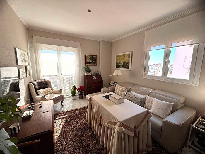 Piso de 2 habitaciones en venta en Andalucía, Sevilla