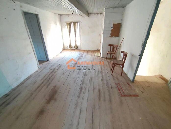 Casas en venta y pisos alquiler - 3