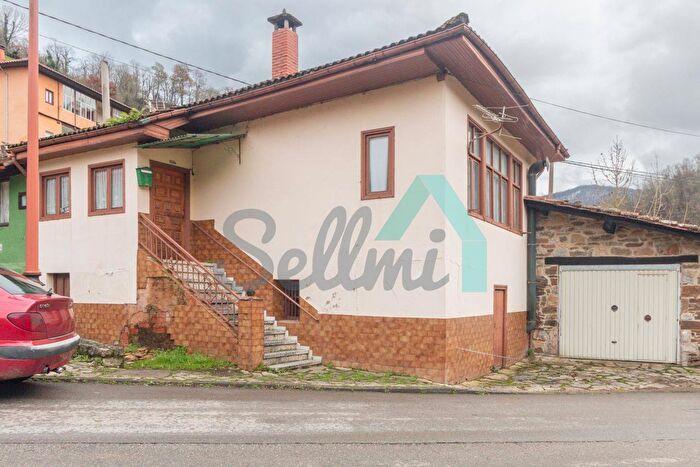 Casa en venta de 3 habitaciones en Principado de Asturias, Asturias