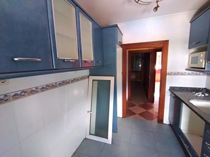 Piso de 3 habitaciones en venta en Los Corrales de Buelna, Cantabria