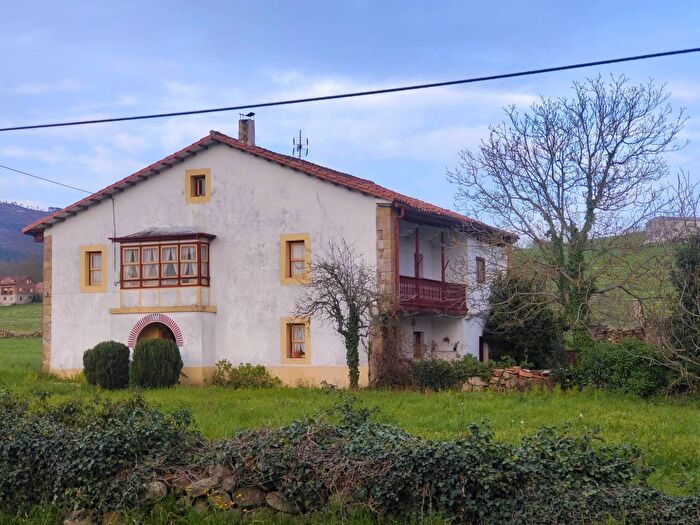 Casa en venta de 4 habitaciones: Cantabria, Cantabria