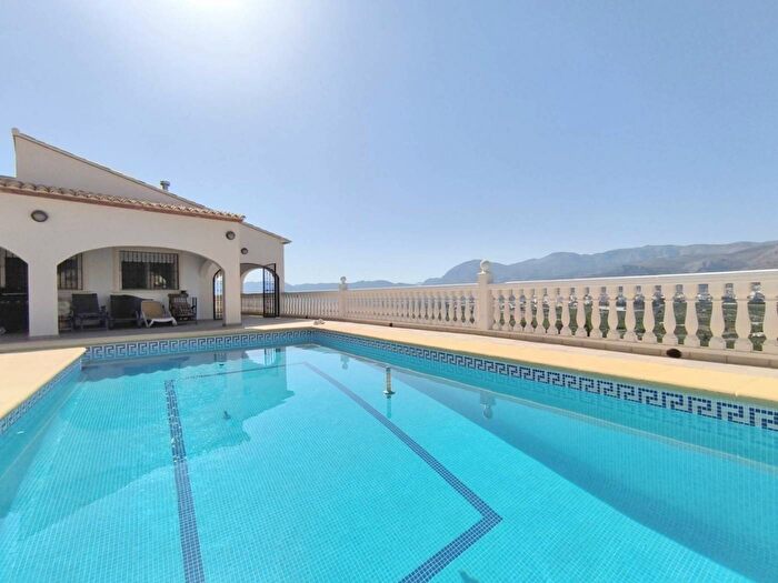 Casa en venta de 5 habitaciones: Comunitat Valenciana, Alicante
