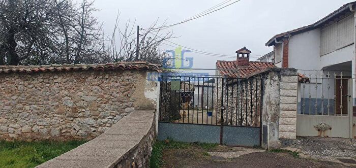 Casa de 4 habitaciones en venta en Castilla y León, León