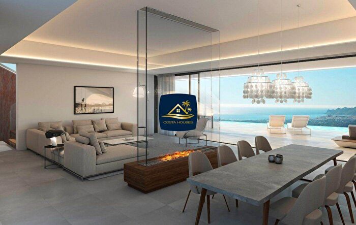 Casa en venta de 4 habitaciones en Comunitat Valenciana, Alicante