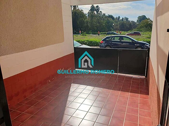 Andalucía, Sevilla: Casa en venta de 4 habitaciones