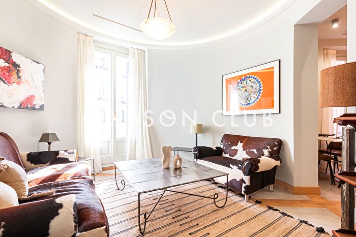 Piso de 2 habitaciones en venta en Centro, Justicia Chueca