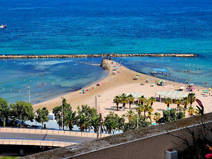 Piso en venta de 4 habitaciones: Comunitat Valenciana, Alicante