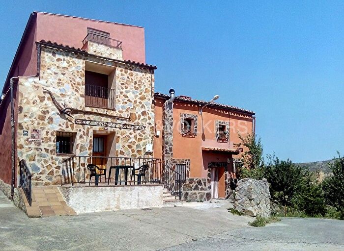 Casa en venta de 5 habitaciones: Medinaceli, Soria