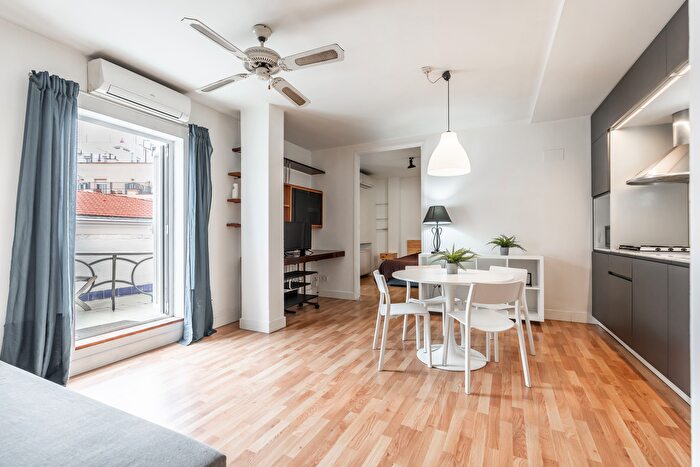 Piso de 1 habitación en venta en Centro, Embajadores Lavapiés