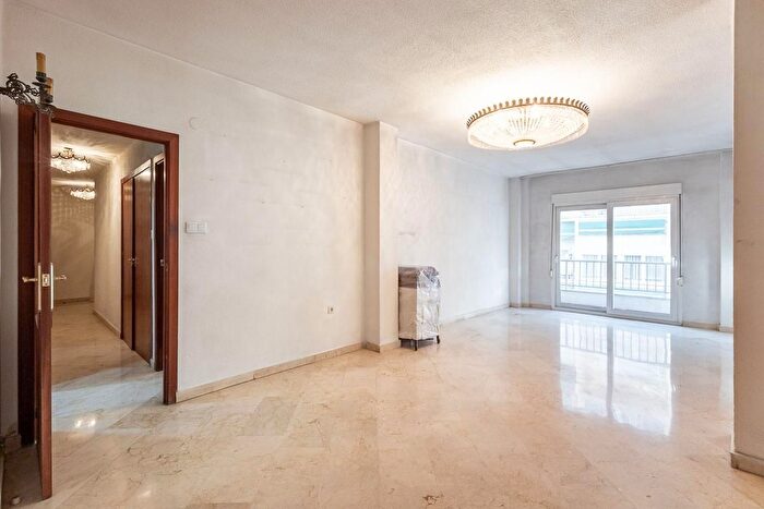 Piso de 5 habitaciones en venta en Centro, Centro Sagrario