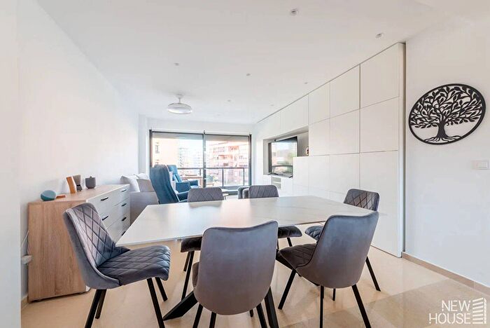 Piso de 3 habitaciones en venta en Comunitat Valenciana, Alicante