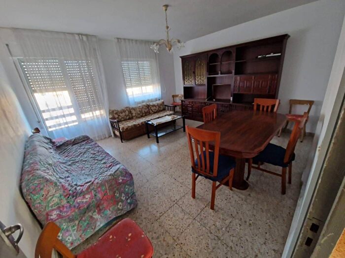 Castilla y León, León: Piso en venta de 4 habitaciones