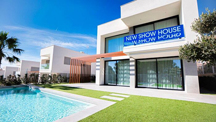 Casa en venta de 3 habitaciones, Comunitat Valenciana, Alicante