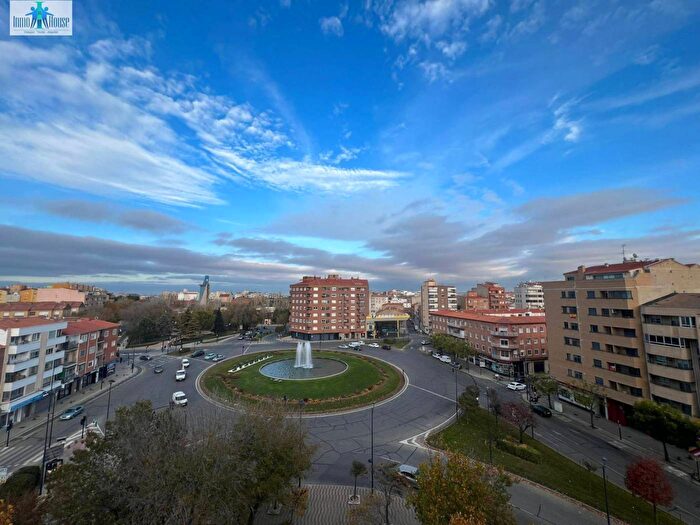 Piso en venta de 4 habitaciones, Albacete, Castilla - La Mancha