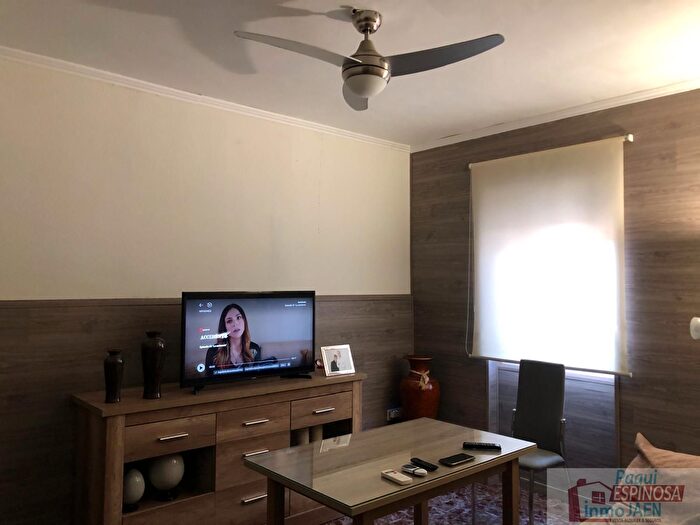 Casa en venta de 4 habitaciones: Torredonjimeno, Jaén